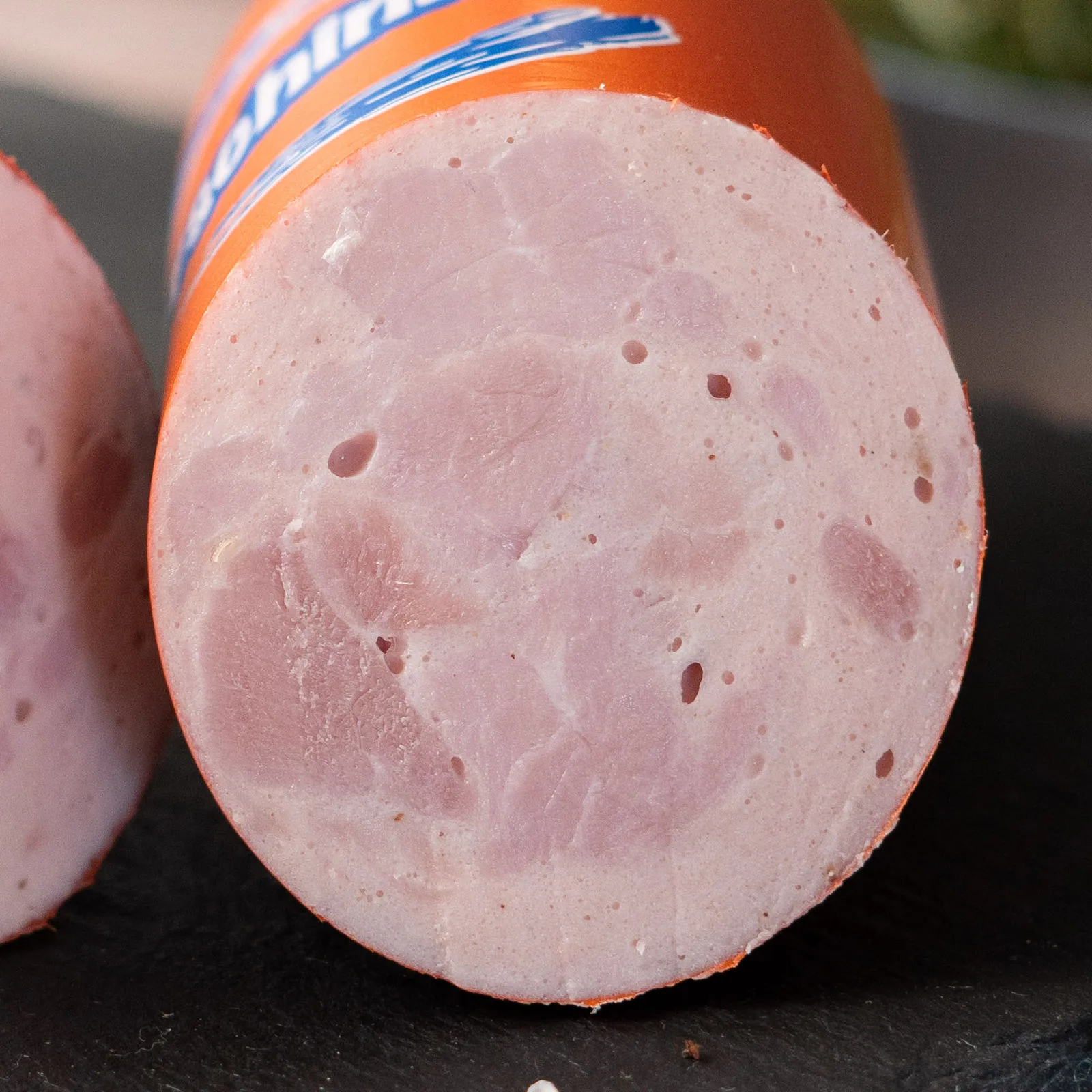 Auf MLF-Shop.de können Sie Ihren Bierschinken günstig und schnell online kaufen.